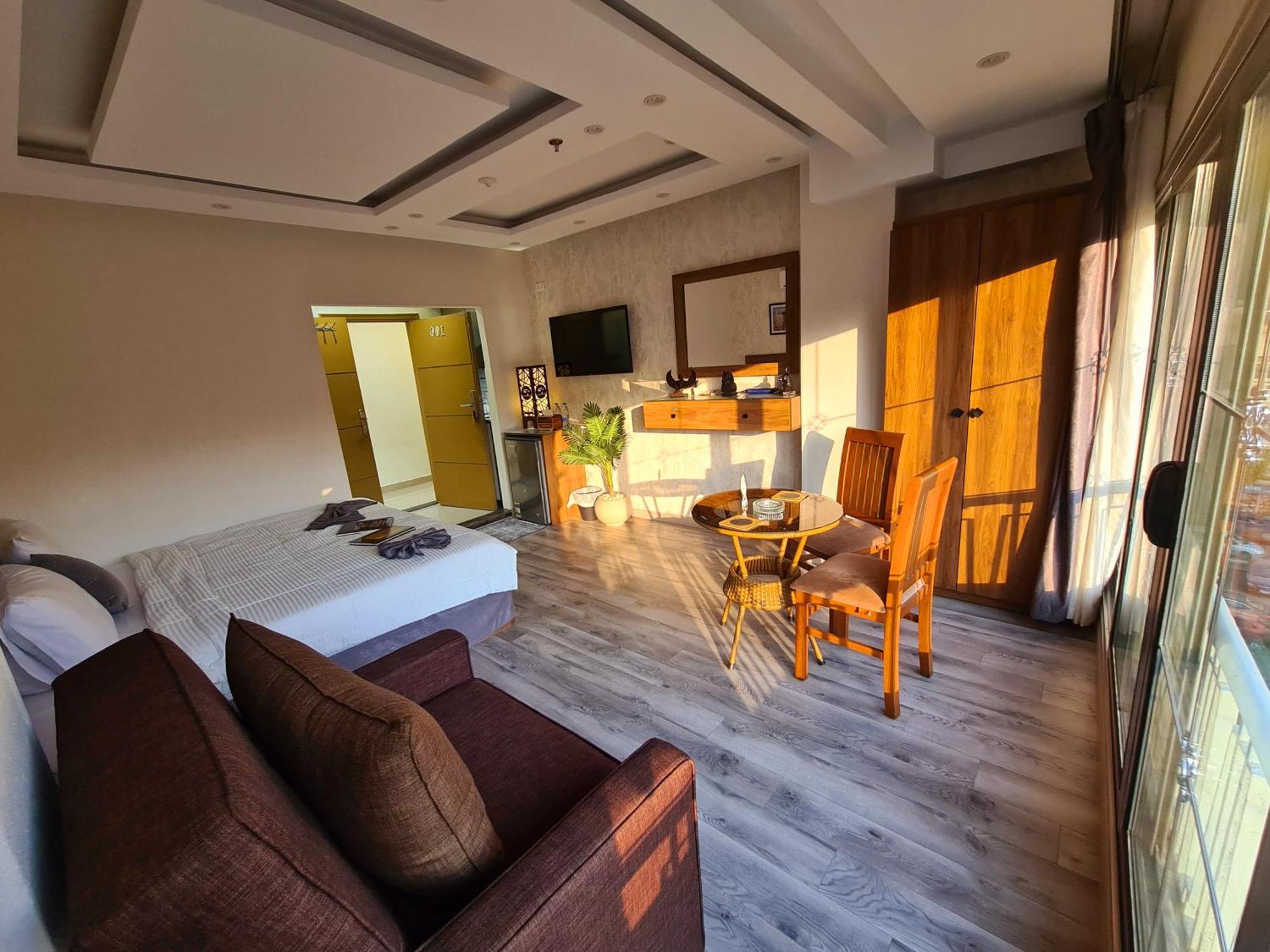 Tourist Hotel